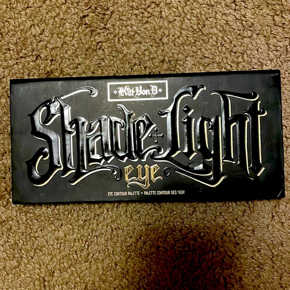 Kat Von D shade of light eyes
